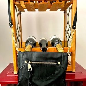 Brand new shoulder bag.